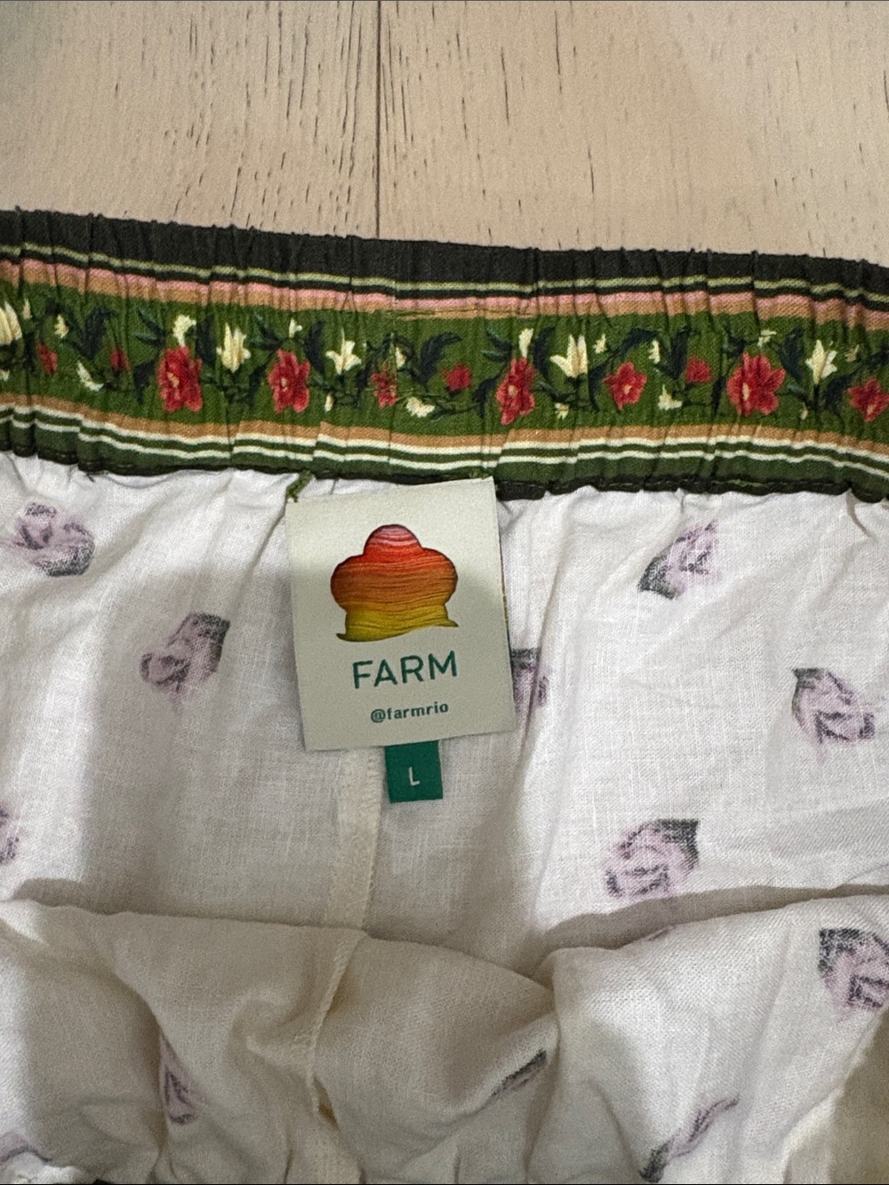 FARM Rio Floral Shirt in Cream, Red & Pink with Matching Shorts - set - Picture 3 of 4